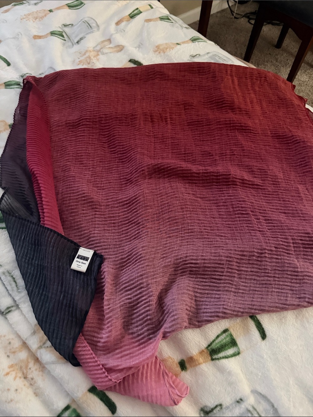 Nordstrom Rack Ombre Ribbed Scarf - Maroon and Pink